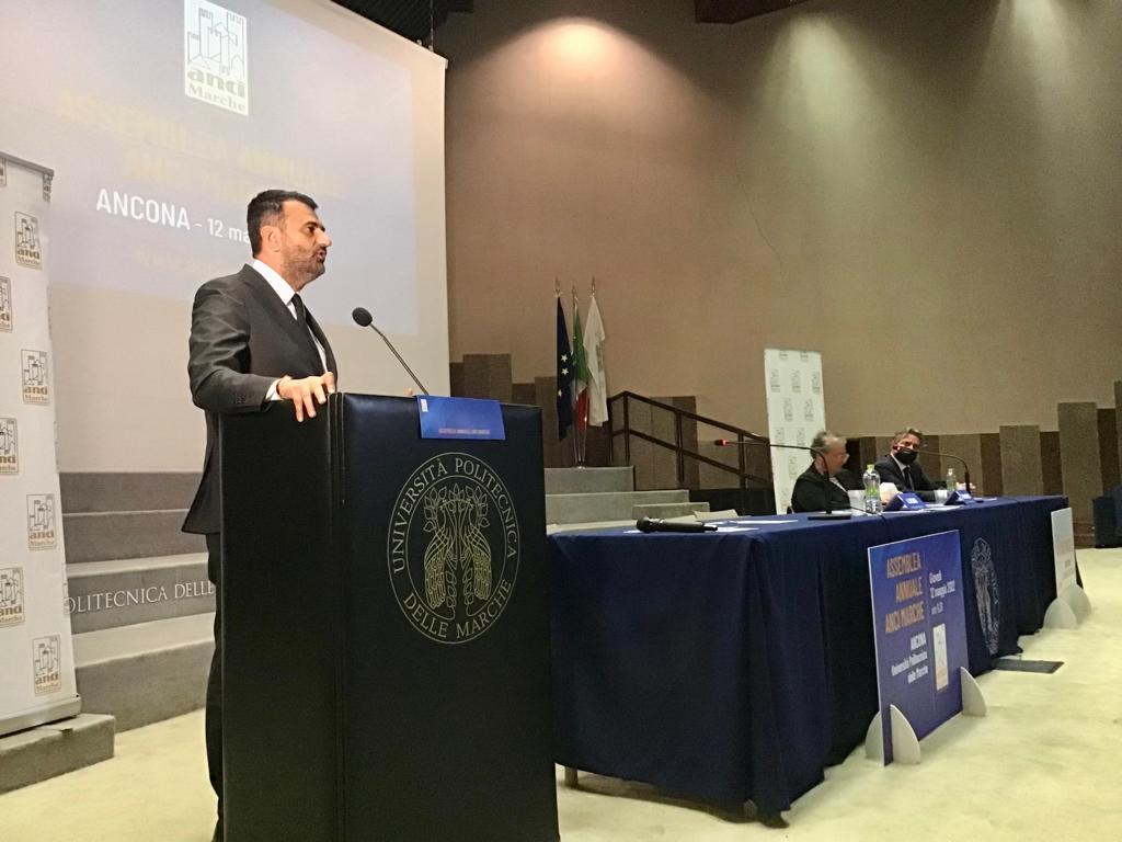 Immagine di copertina: PNRR – Decaro: “A che punto sono i progetti dei Comuni? Il 22 e 23 giugno evento Anci a Roma per parlarne”