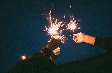 Botti di fine anno e fuochi di artificio: Informazioni per utilizzo consapevole e sicuro