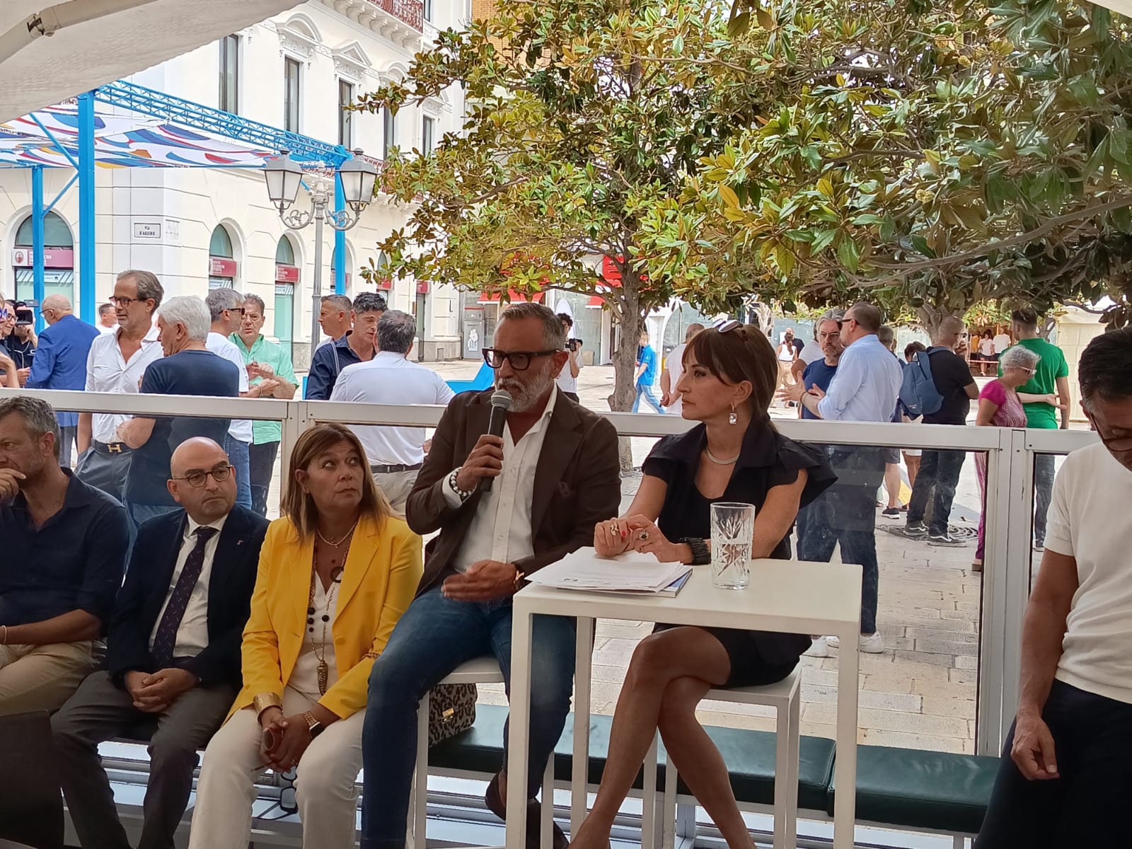 Immagine di copertina: Sicurezza nei cantieri: a Taranto nasce l’intesa per diffondere la cultura dei DPI