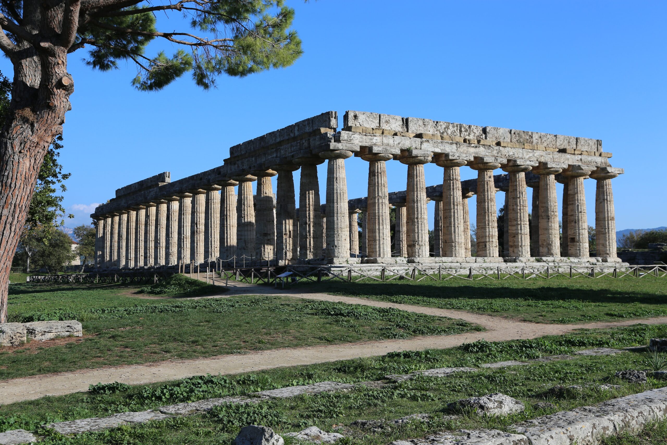 Immagine di copertina: I piccoli Comuni e il turismo archeologico: venerdì 30 ottobre a Paestum il confronto Anci
